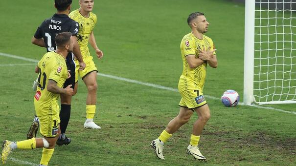 Nhận định South Melbourne vs Wellington Phoenix 16h30 ngày 6/8 (Cúp QG Australia 2024). Hãy đến EU9VN cá cược bóng đá .